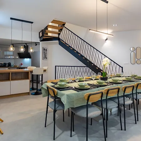 Apartament Maison Renovee Climatisee Avec Sauna Et Baby-foot